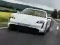 게임 Porsche Taycan 온라인