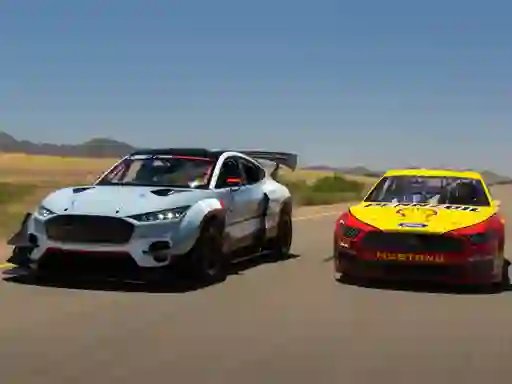 게임 Drifting Mustang Slide 온라인