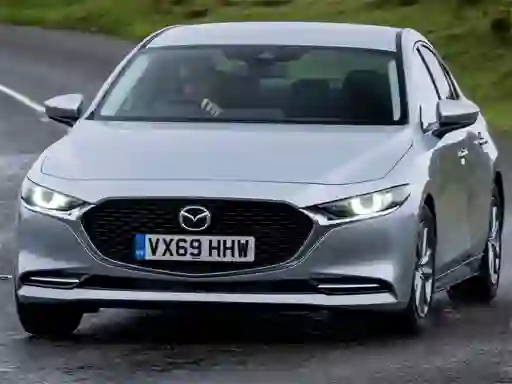 게임 Mazda 3 Sedan 온라인