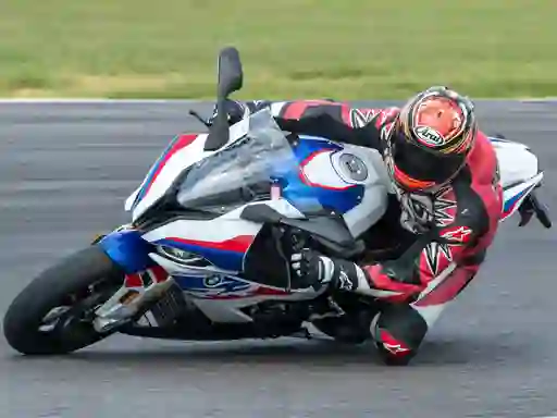 게임 BMW S1000RR 온라인