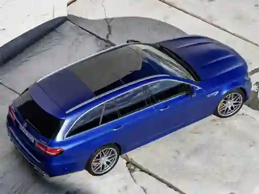게임 Mercedes Benz E63 Amg Estate Slide 온라인