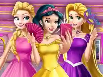 게임 Princesses At Masquerade 온라인