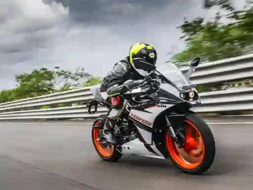 게임 RC 125 Action 온라인